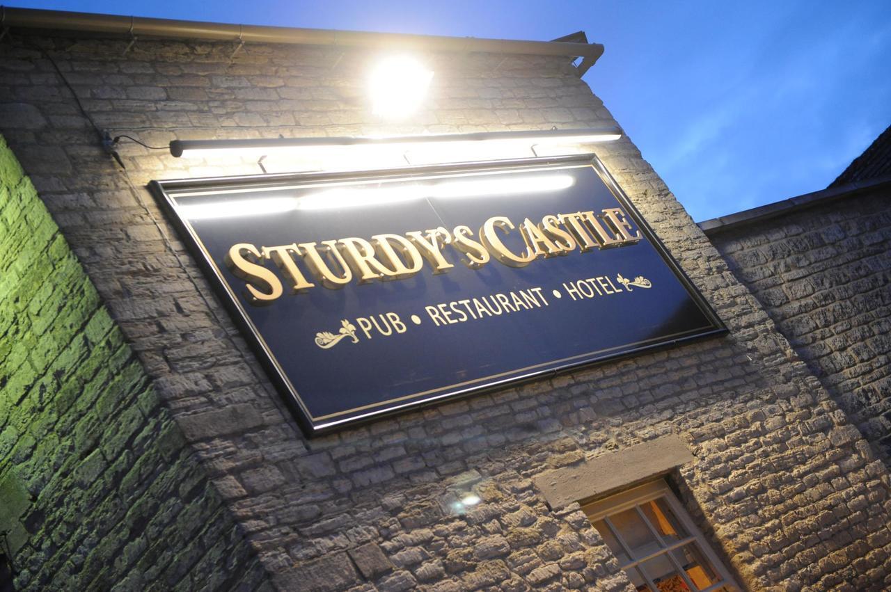 キッドリントン Sturdys Castleモーテル エクステリア 写真